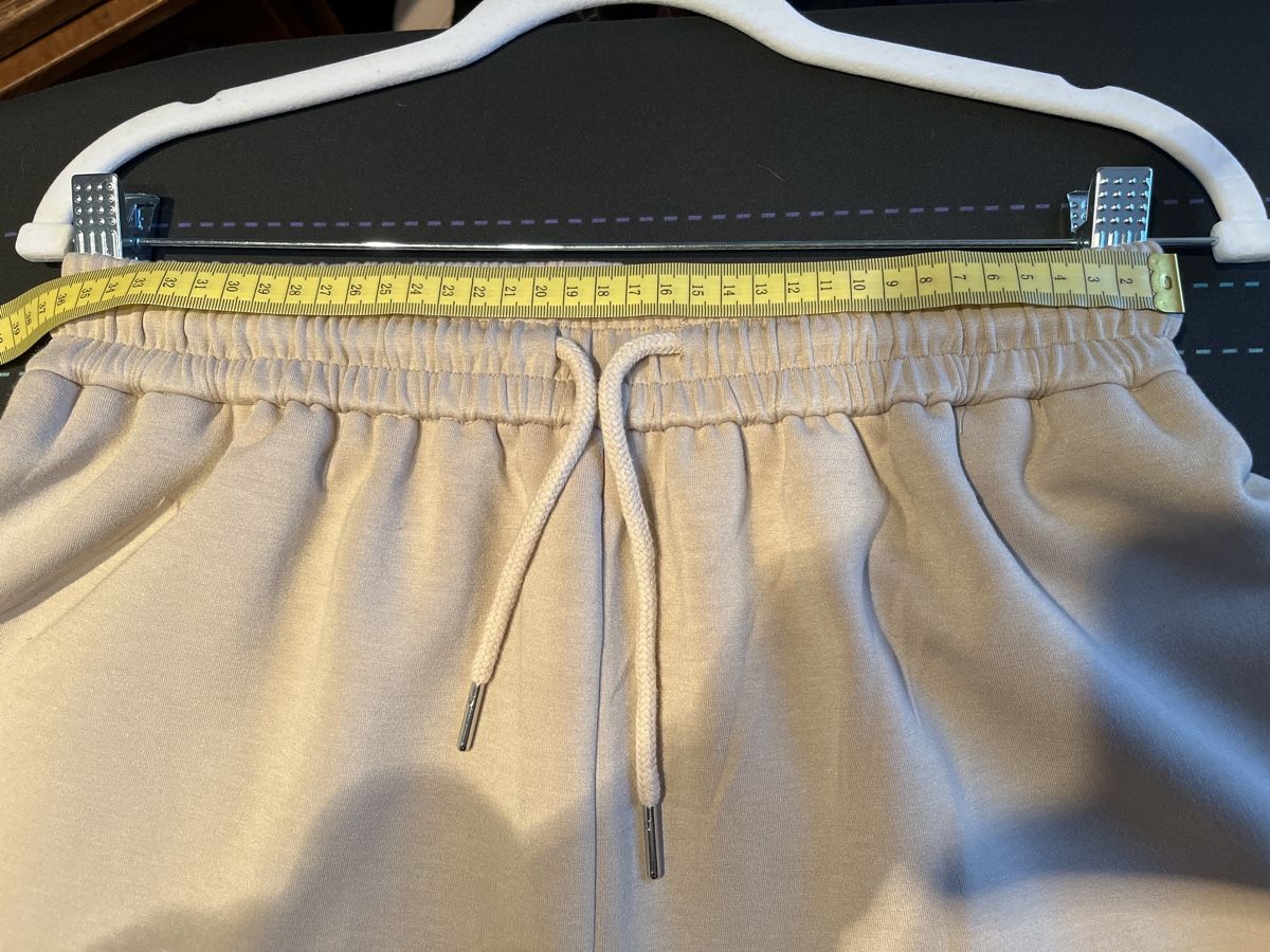 Hosen: Pantalon d’intérieur beige – Neu (gemäss Beschreibung) aus St-Sulpice VD von Twin5 1