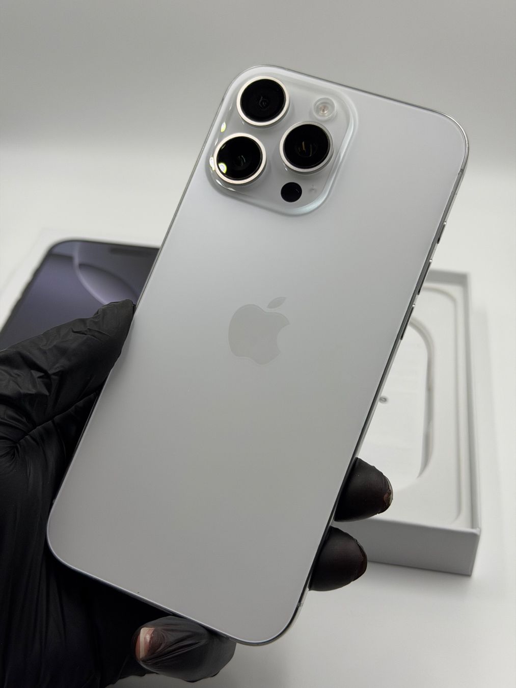 Apple Telefoni cellulari / Smartphones: Apple iPhone 16 Pro Max - 512 GB | Wie neu – Usato da Chur venduto da ReplaceHub 1