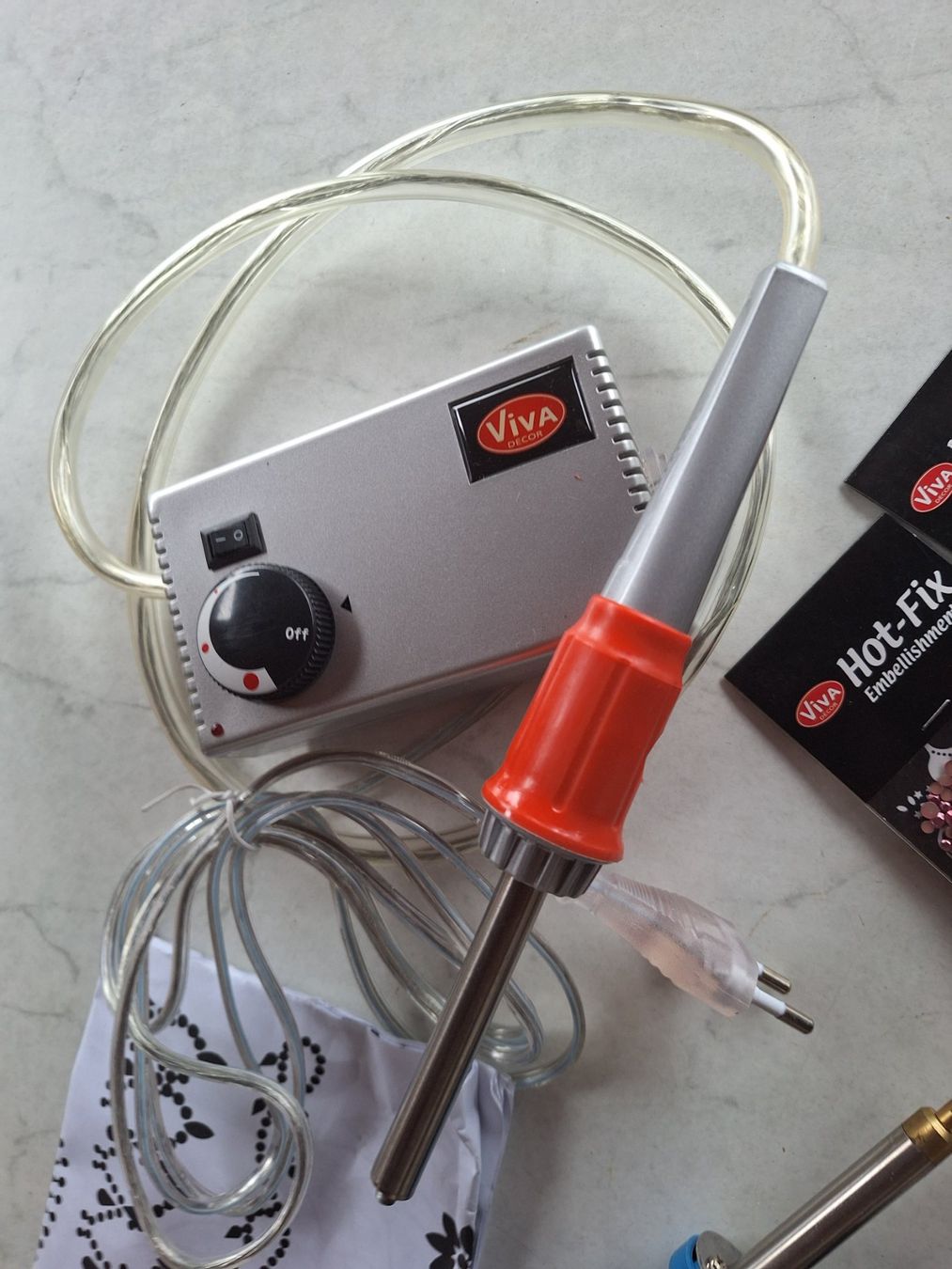 Kit bricolage: BASTELN - STRASS VAKUUM APPLIKATOR – Nuovo (secondo la descrizione) da Huttwil venduto da Kunterbuntli 4
