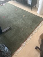 Schöner, fast neuer Gabbeh-Teppich in Olivgrün, ein Hingucke