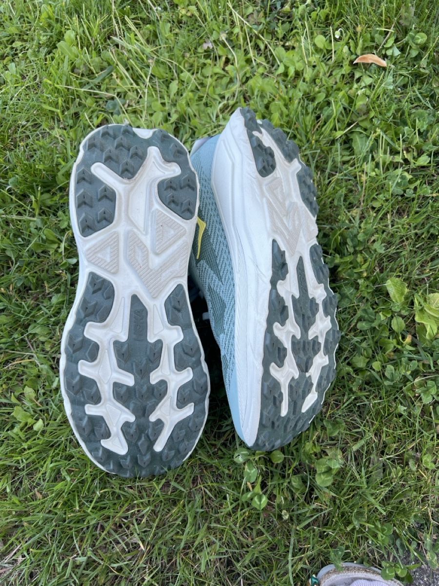 Hoka One One Scarpe da uomo: Hoka Challenger 8, hellblau, Grösse 44 2/3 – Usato da Wallisellen venduto da sarinavs 1
