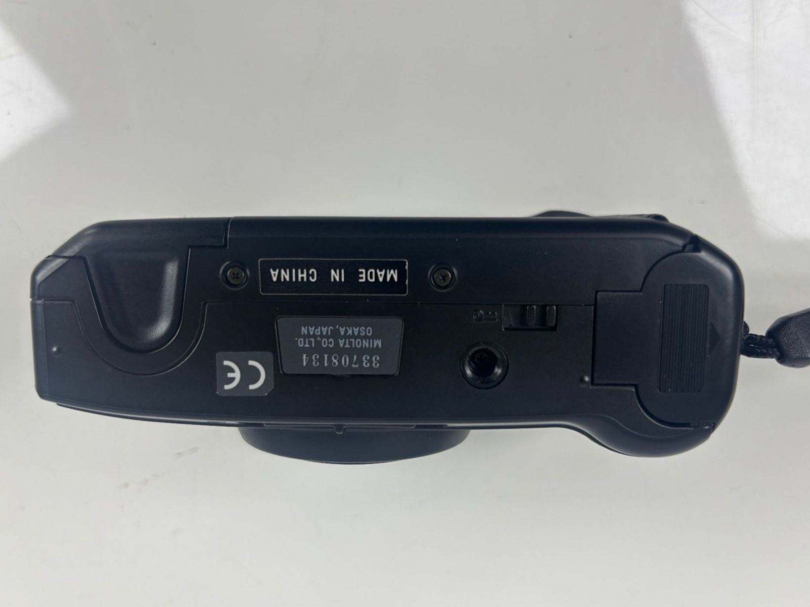 Minolta Fotocamera: Minolta Riva 100AF Red-Eye Reduction Kamera – Usato da Wettingen venduto da Wendemarket 4