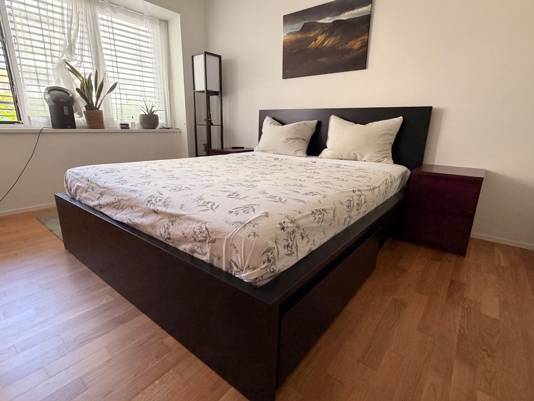 Ikea Letti: Bettgestell dunkelbraun mit Schubladen 160x200 cm – Usato da Zürich venduto da ale_2mzj