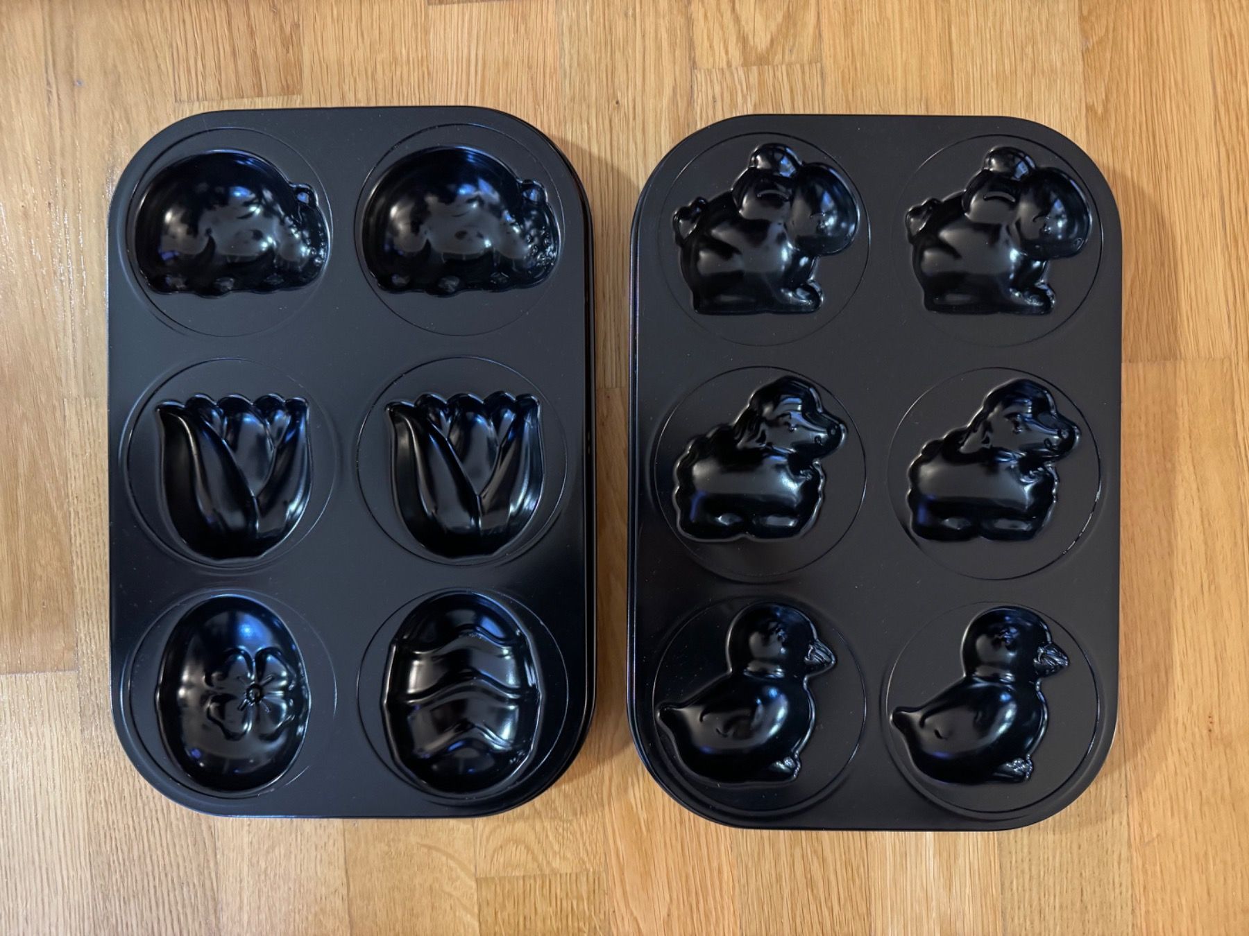 Teglie da forno: Deux moules à gâteau – Usato da Cologny venduto da PEACEANDLOVE