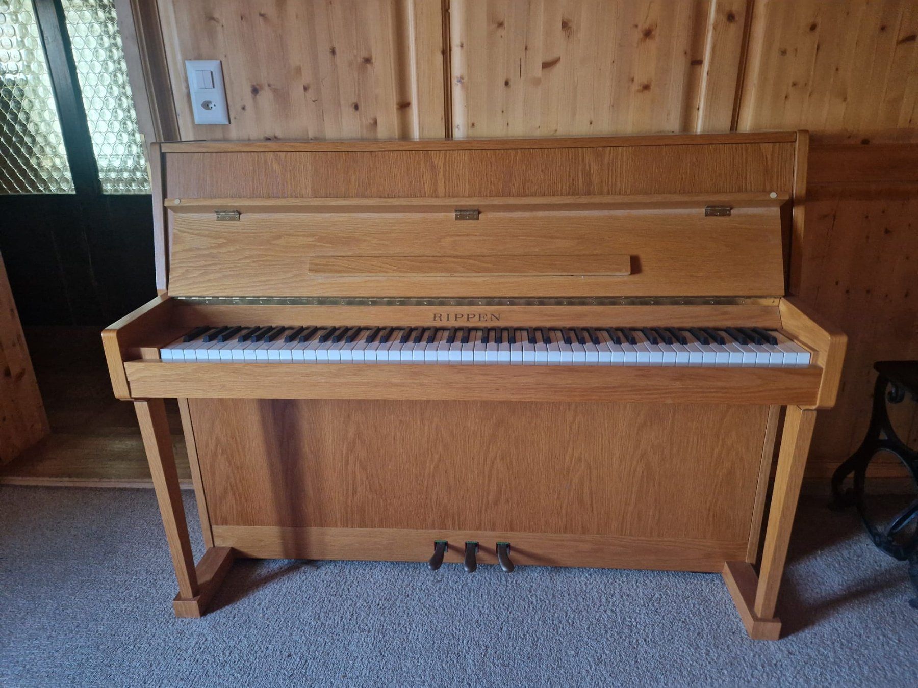 Strumenti musicali: Klavier mit Stuhl – Usato da Zuzwil SG venduto da Stachelbaer82 1