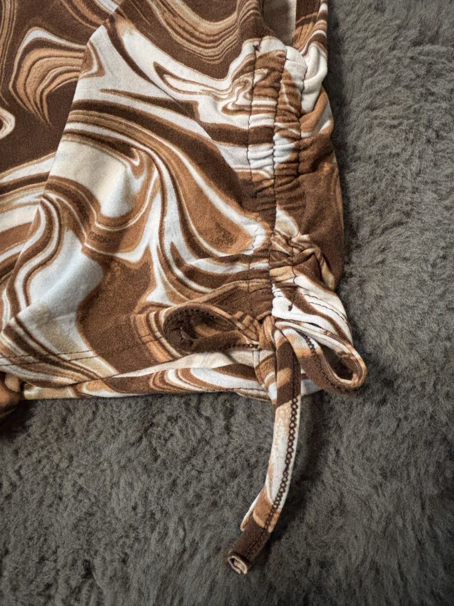 Top: Chicorée Brown Marble Print Top. – Nuovo (secondo la descrizione) da Wichtrach venduto da Re_Fit 2