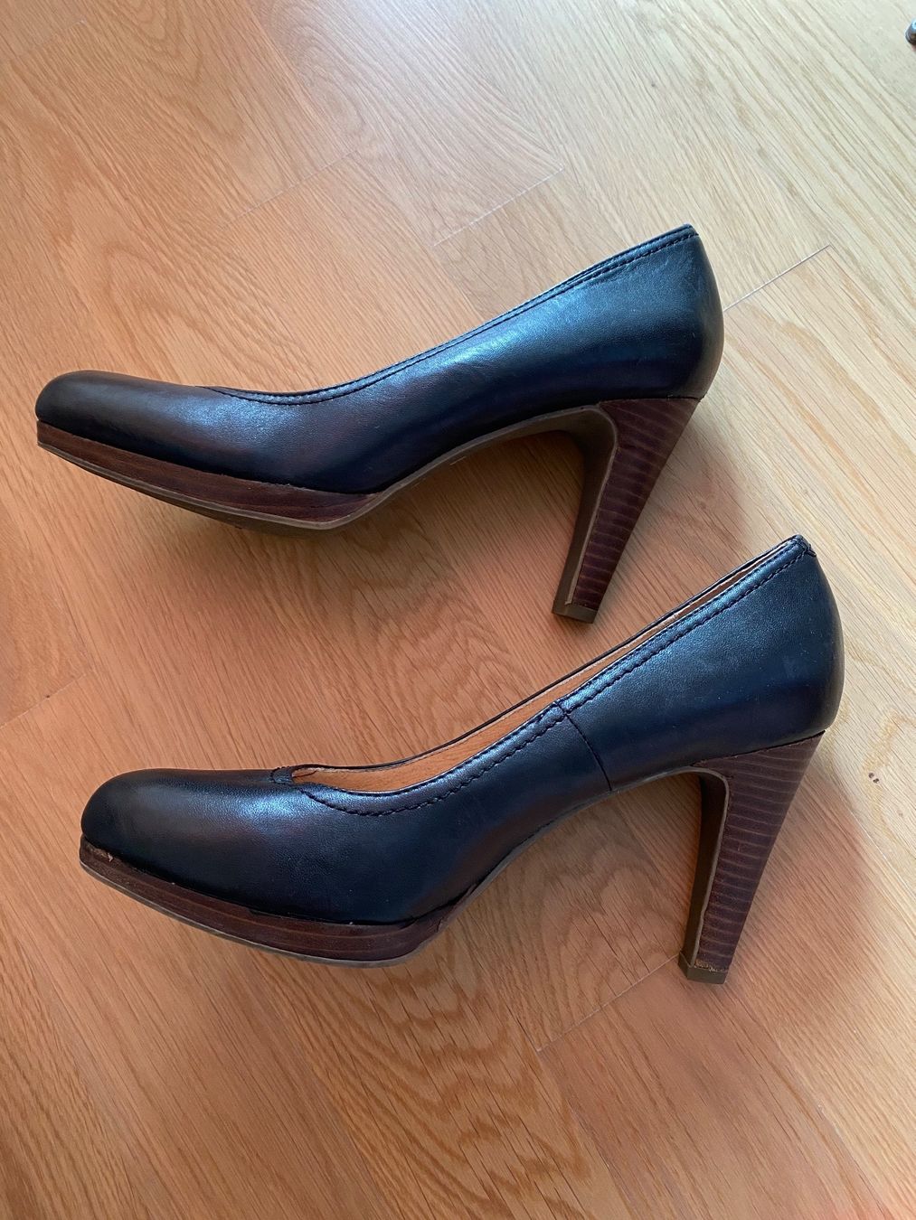 Scarpe da donna: Hauts talons 👠 – Usato da Clarens venduto da OptitesJoliesChoses 2