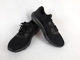 UNDER ARMOUR Charged Herren Sneaker Gr. 42 Schwarz