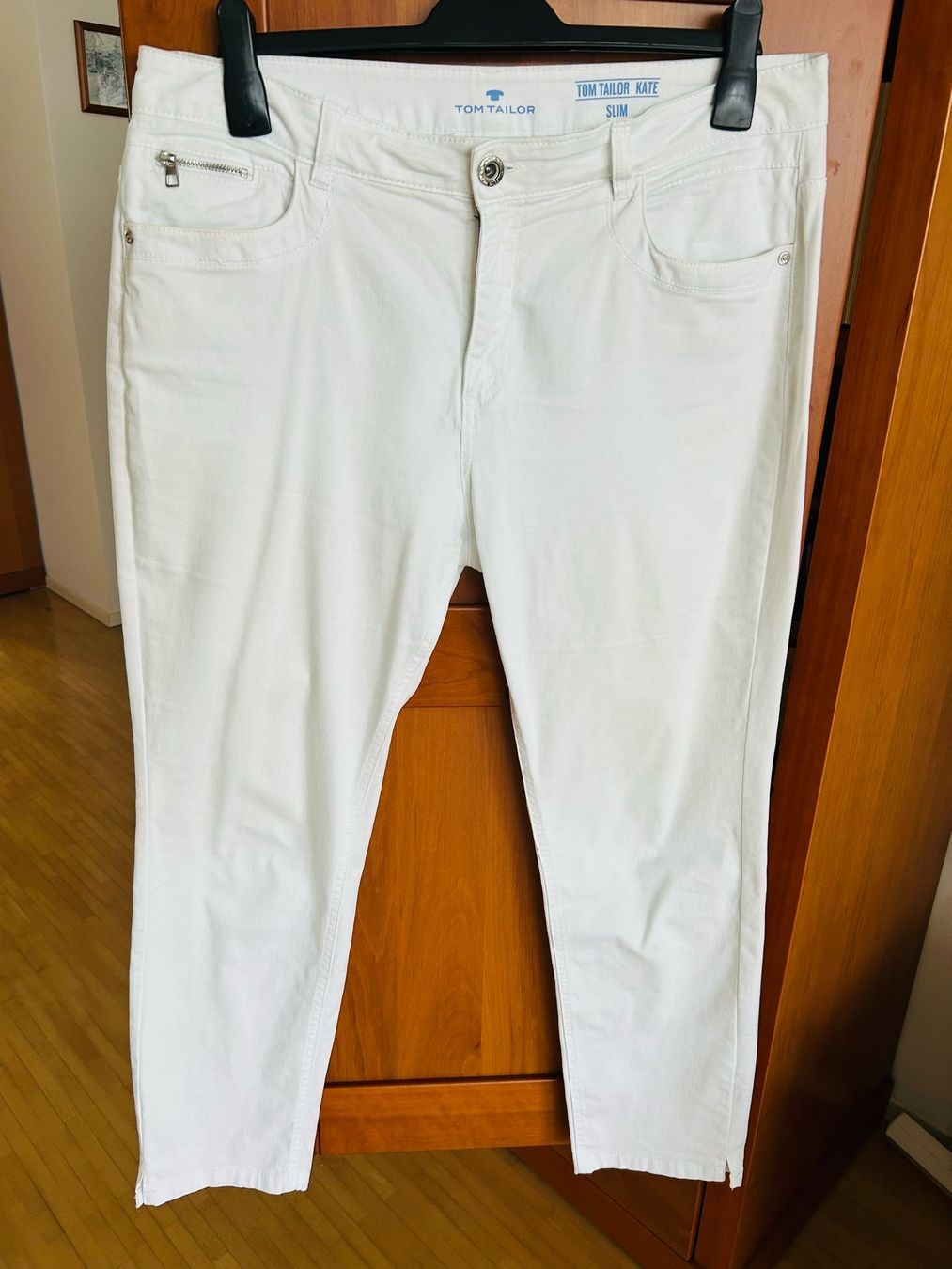 Tom Tailor Pantaloni: Weisse Tom Tailor Kate Slim Jeans Gr. 32/32 – Usato da Wädenswil venduto da coconut1289