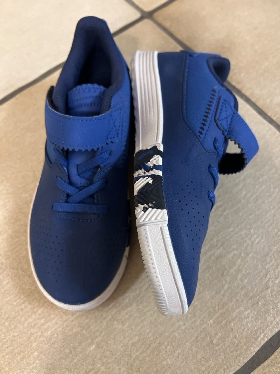 Scarpe per ragazzi: Kinder elegant sporty shoes 33 – Nuovo (secondo la descrizione) da Bachenbülach venduto da Dana_Ondrasik 3