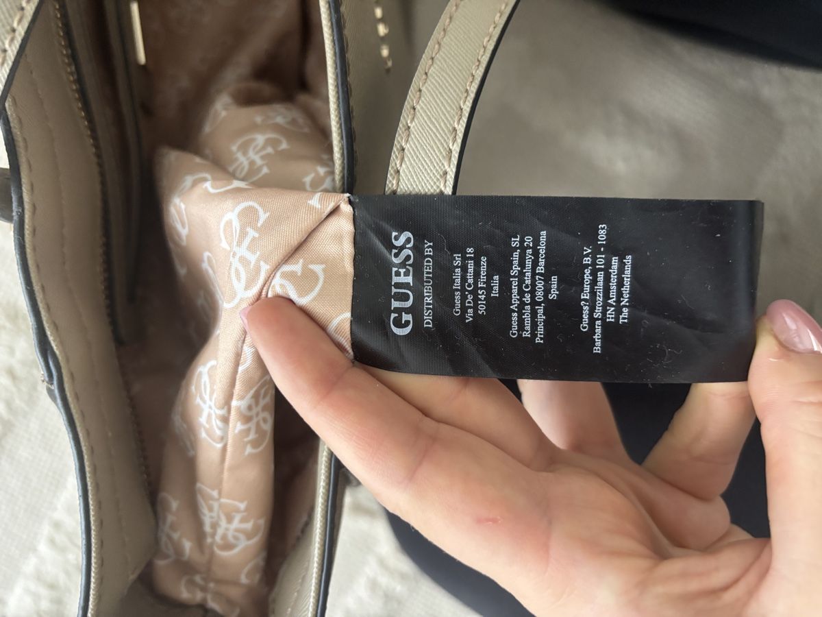Guess Borse da donna: Guess Shopper – Usato da Dietikon venduto da nic_5vks 2