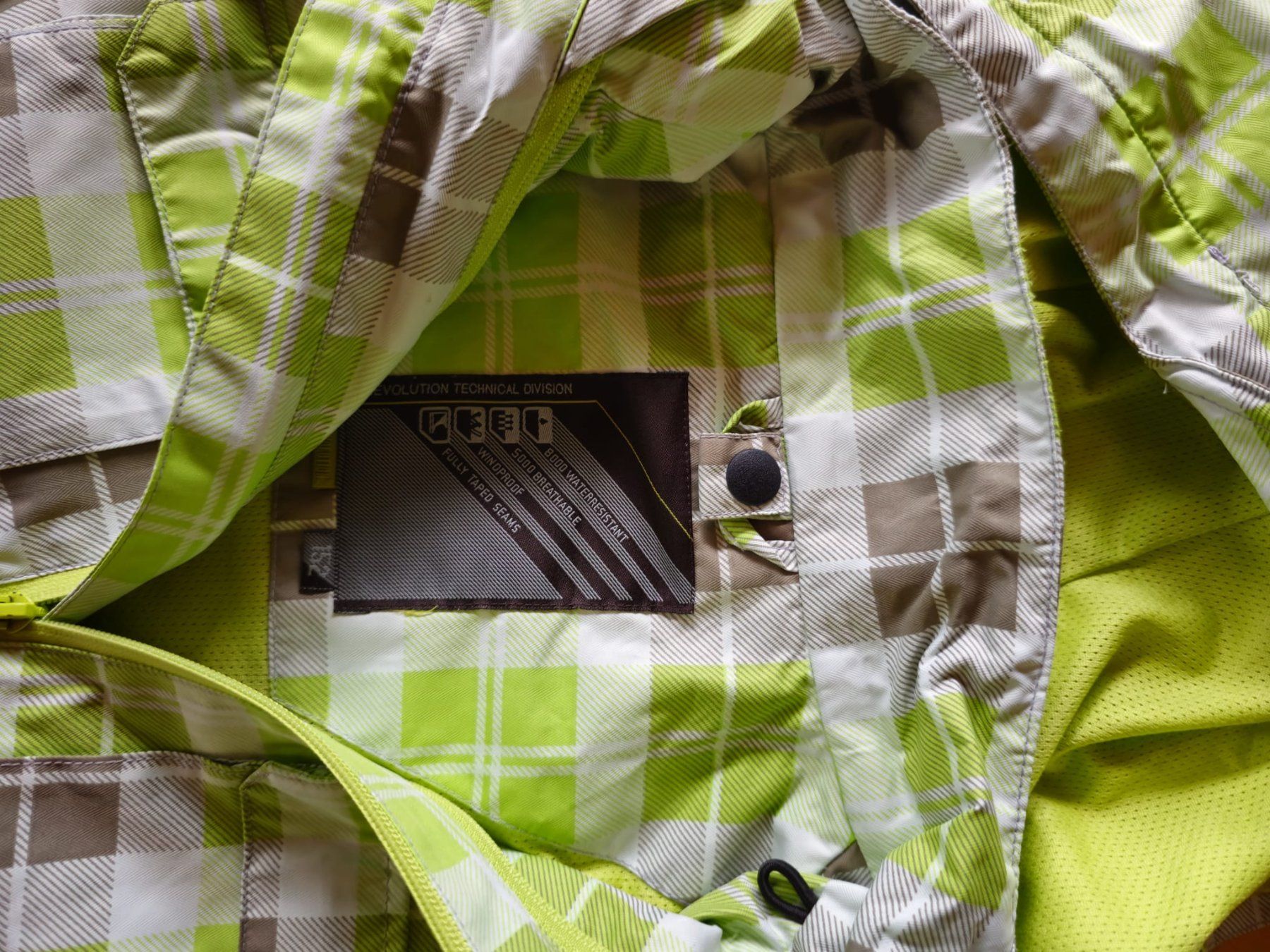 Trevolution Jacken & Mäntel: Regenjacke Trevolution Grösse 152 – Gebraucht aus Lungern von Bohnenkraut69 2