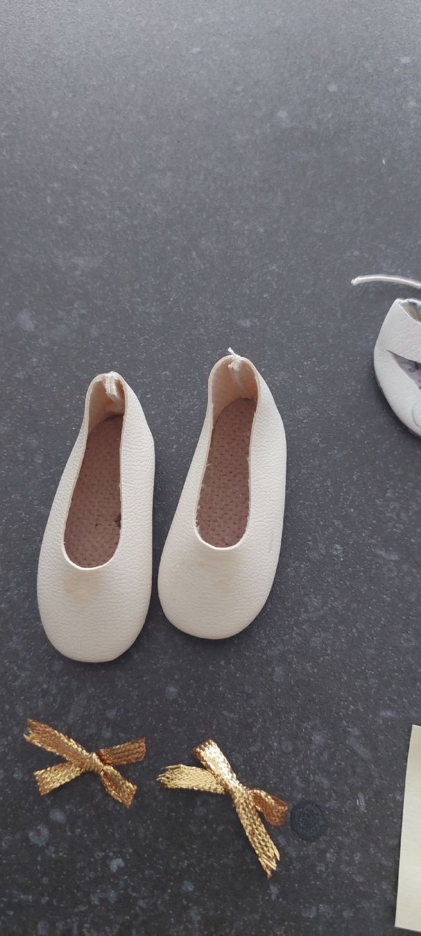 Puppen: 3Paar Puppenschuhe  – Neu (gemäss Beschreibung) aus Muri AG von nindo1 3