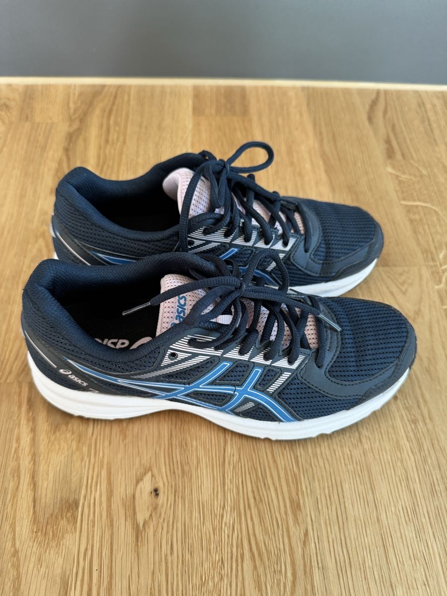 Asics Damenschuhe: Damen Laufschuhe Asics blau 38  – Gebraucht aus Hagendorn von meryem79 1