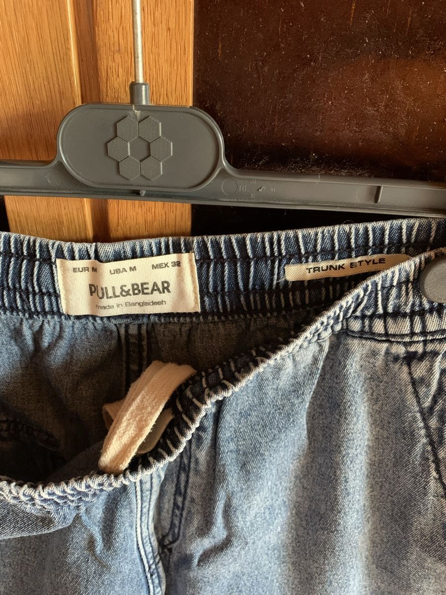 Pull&Bear Jeans: Short PULL&BEAR – D'occasion à La Neuveville par nat_r69j 1