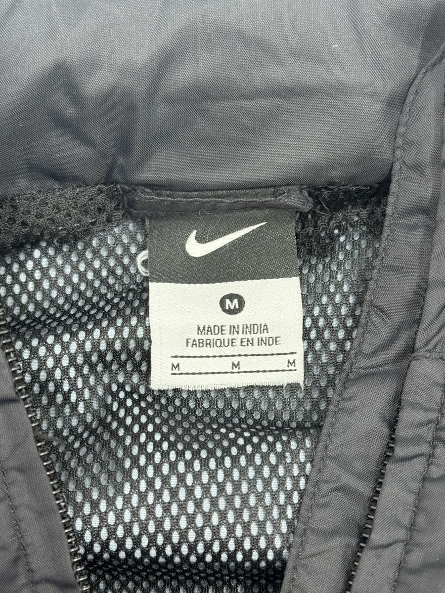 Nike Giacche: Nike Jacke Windbreaker / Grösse M / Schwarz – Nuovo (secondo la descrizione) da Arnegg venduto da PascalHelfenberger 3