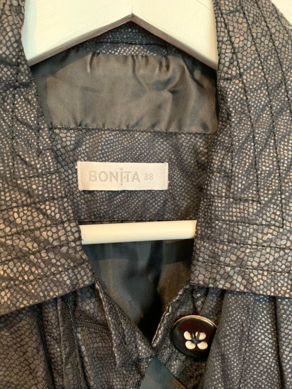 Bonita Giacche: Bonita leichte Jacke Gr. 38 – Usato da Fislisbach venduto da KolibriSecondhand 3