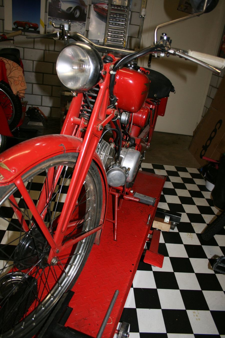 Moto Guzzi Sonstige: MOTO - GUZZI Motoleggera 65 – Defekt aus Bottenwil von schrotti63 3