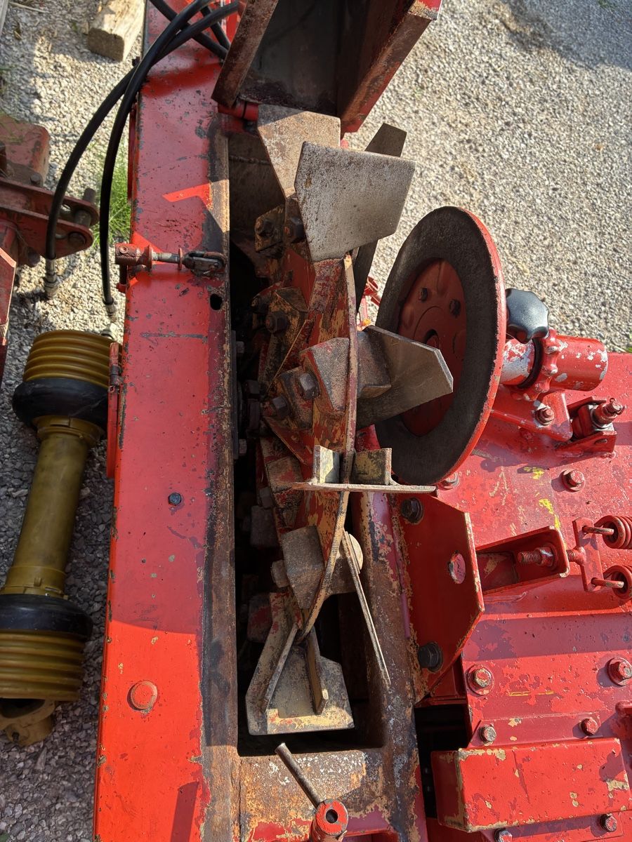 Tutte le macchine: Maishäcksler Pöttinger MEX II/Hacker – Usato da Lanzenhäusern venduto da motor01 8