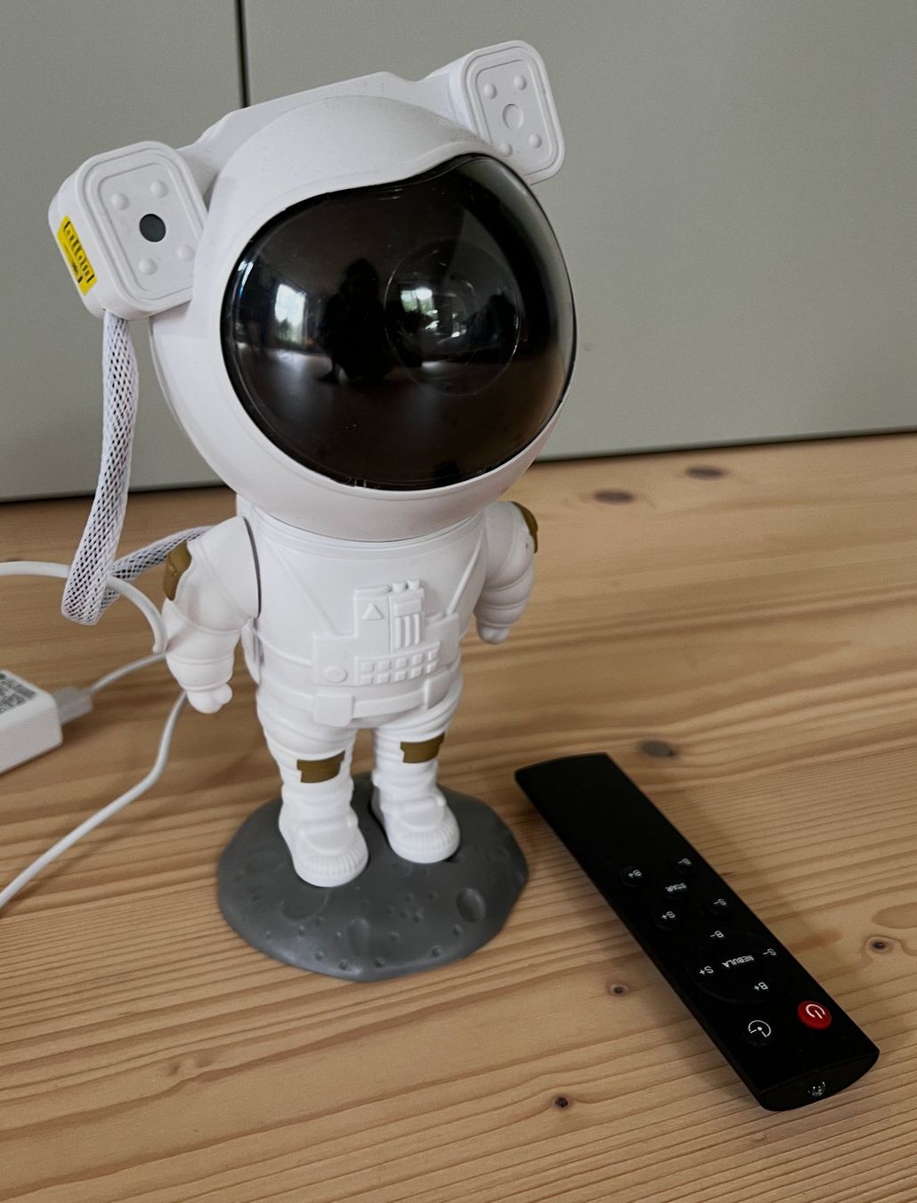 Lampes: Projector Astronaut Nachtlampe – D'occasion à Zürich par meggimay