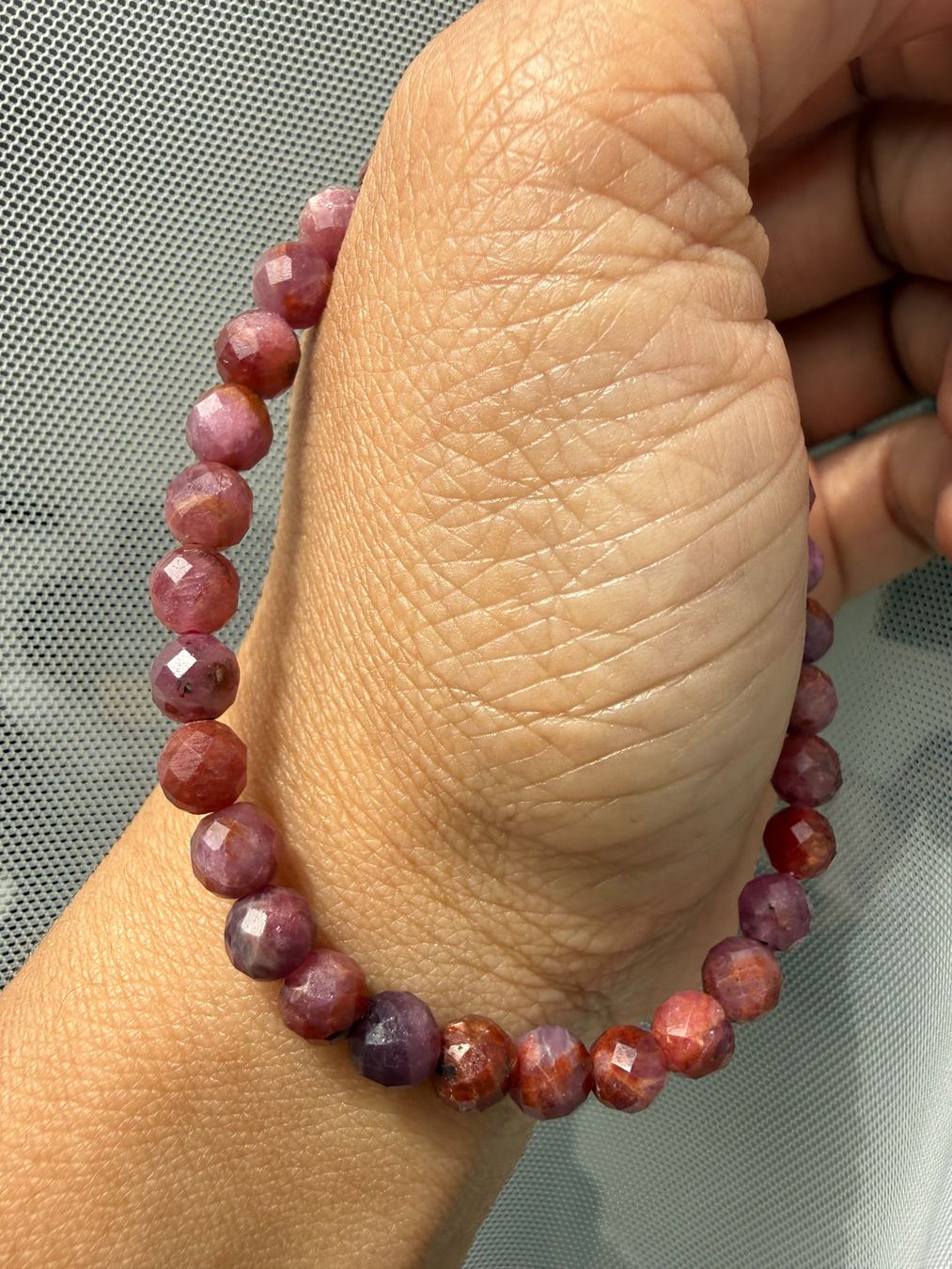 Bracelets: Edles Rubin Armband 6mm Facettiert – Neuf (Voir description) à Jegenstorf par SteinGlanz 9