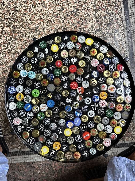 Nachttische: Beistelltisch aus Bierdeckeln – Gebraucht aus Horgen von joy_xrr5