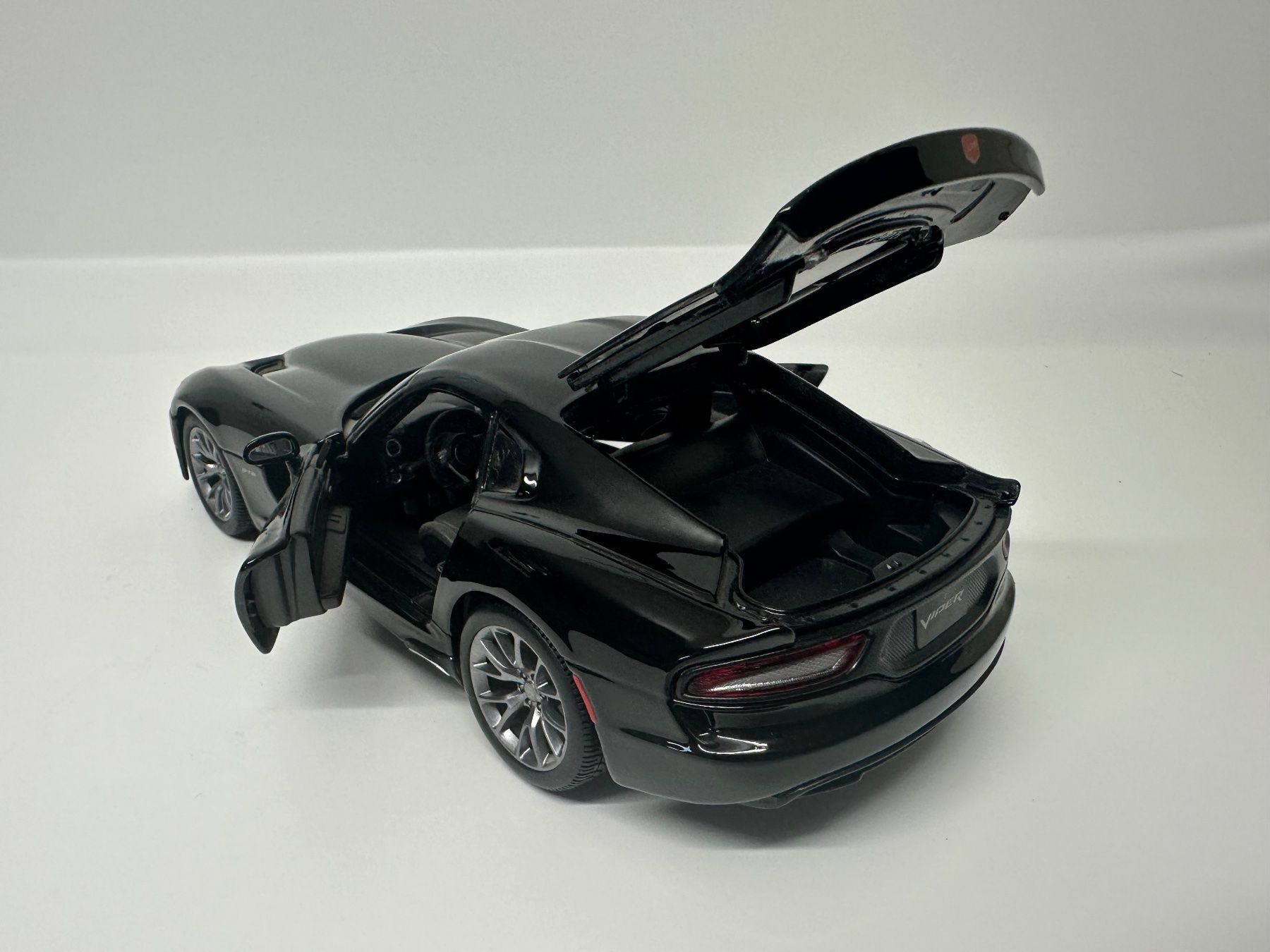Dodge Modellautos: Dodge Viper GTS 1/18 (schwarz) – Gebraucht aus Ettingen von SwissHellcat 4