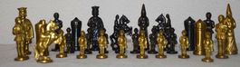 Schachfiguren aus Messing / pièces d'échecs en laiton