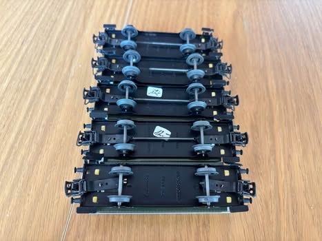 Märklin Modellini di ferrovie: Wagons Märklin 5 pcs  – Usato da Orbe venduto da car_8grw 4