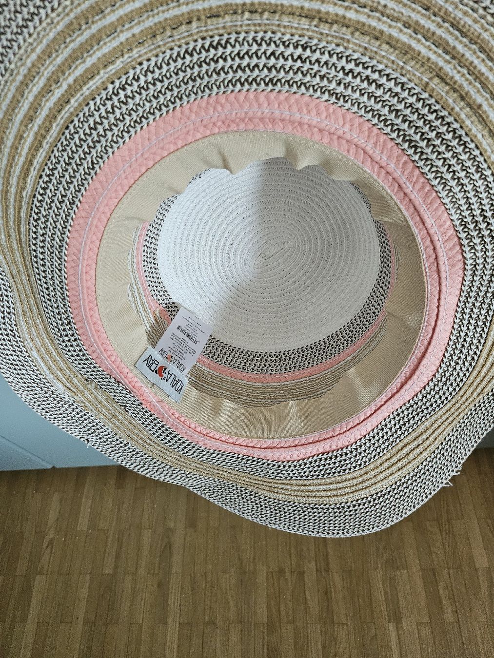 Hüte, Mützen & Caps: Beau chapeau neuf – Neu und originalverpackt aus La Tour-de-Peilz von mar_2r26 2