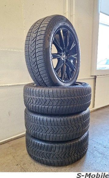 Audi Pneus & Kompletträder: Audi Q4 E-Tron Original Winterräder 19" BLACK – Gebraucht aus Schenkon von S-Mobile 1