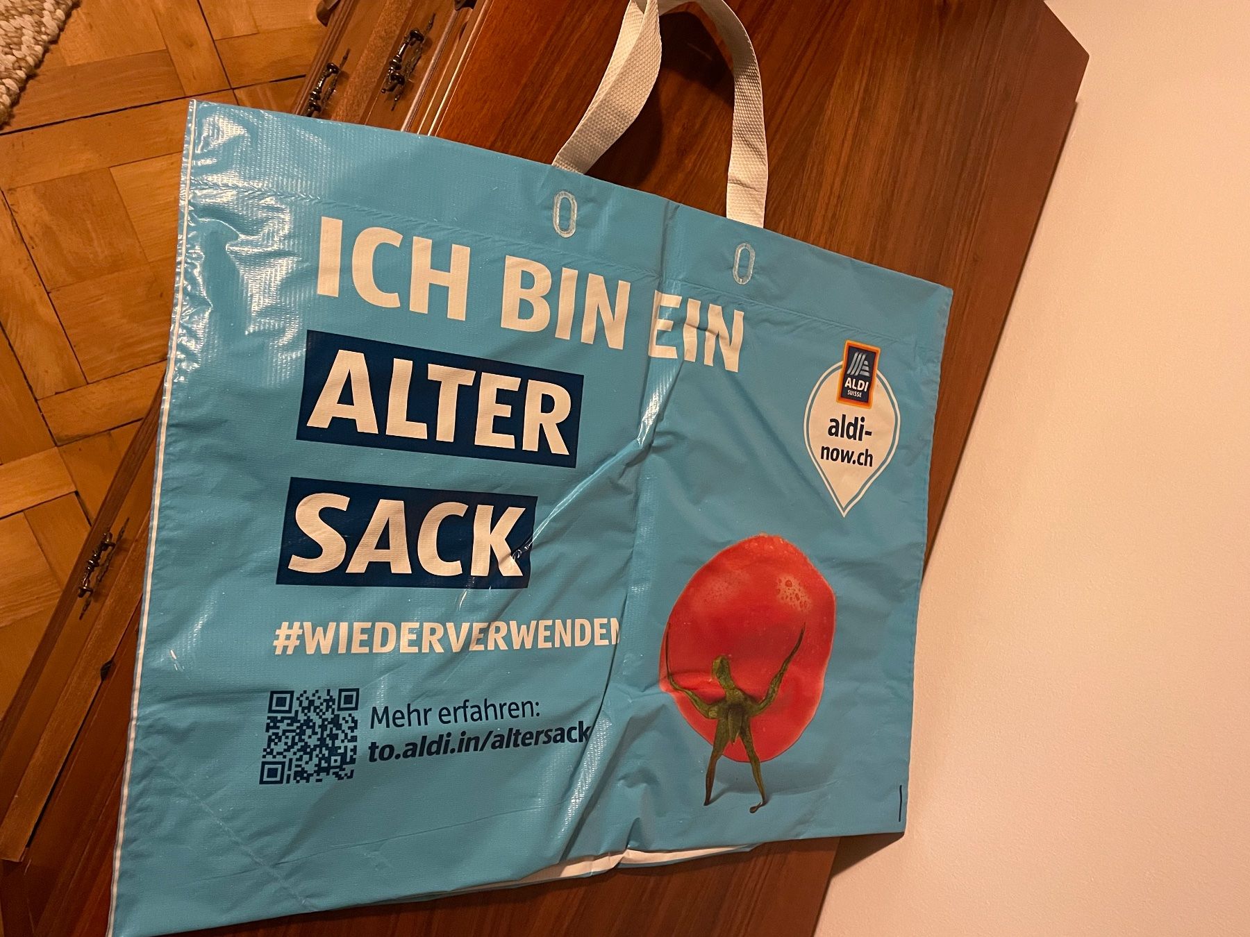 Taschen: 40 Aldi Einkaufstüten – Gebraucht aus Zürich von emkay13 1