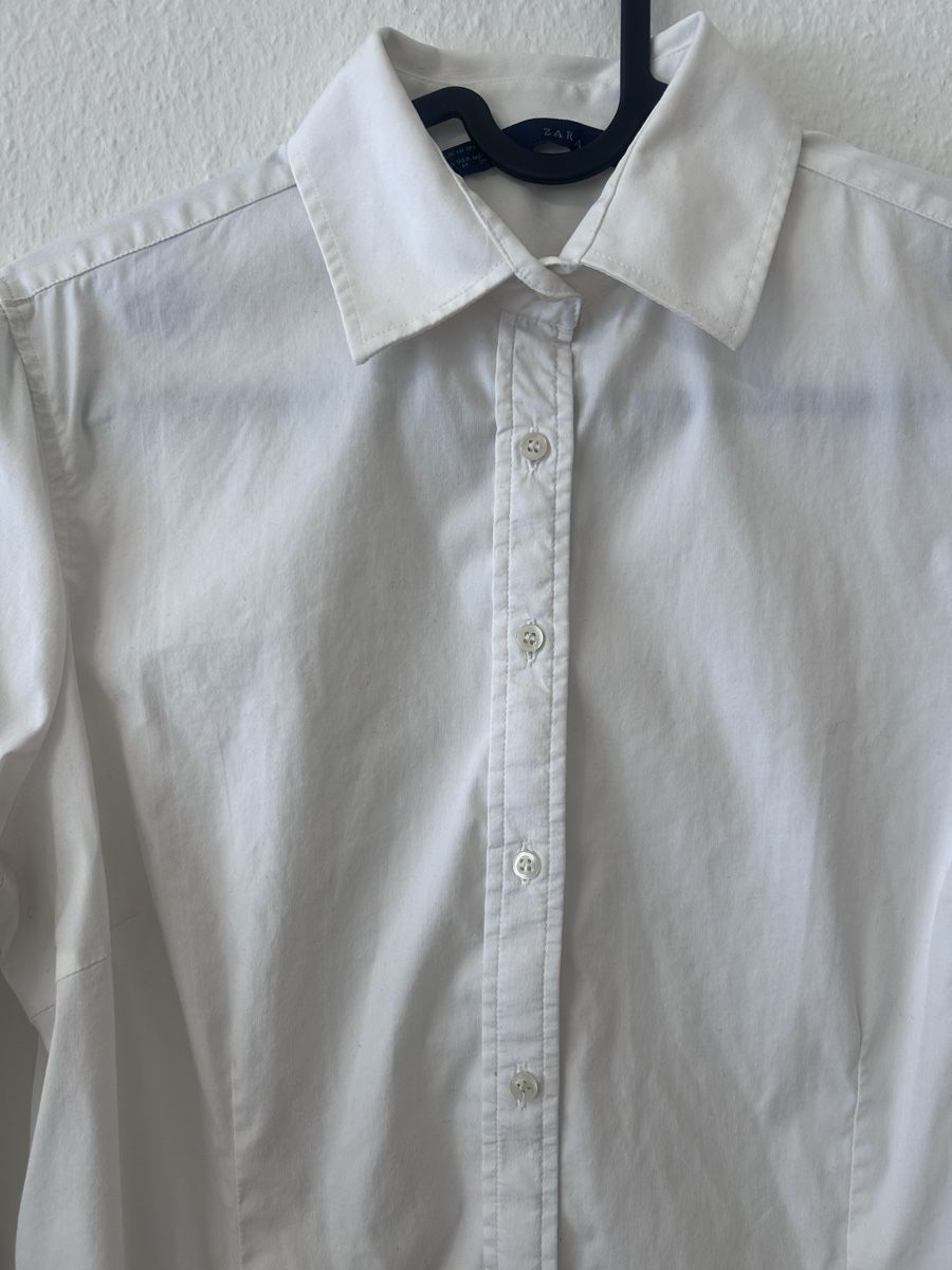 Zara Blusen: Chemise Zara Basic, cintrée, taille S-M – Gebraucht aus Carouge GE von Emilynette 1