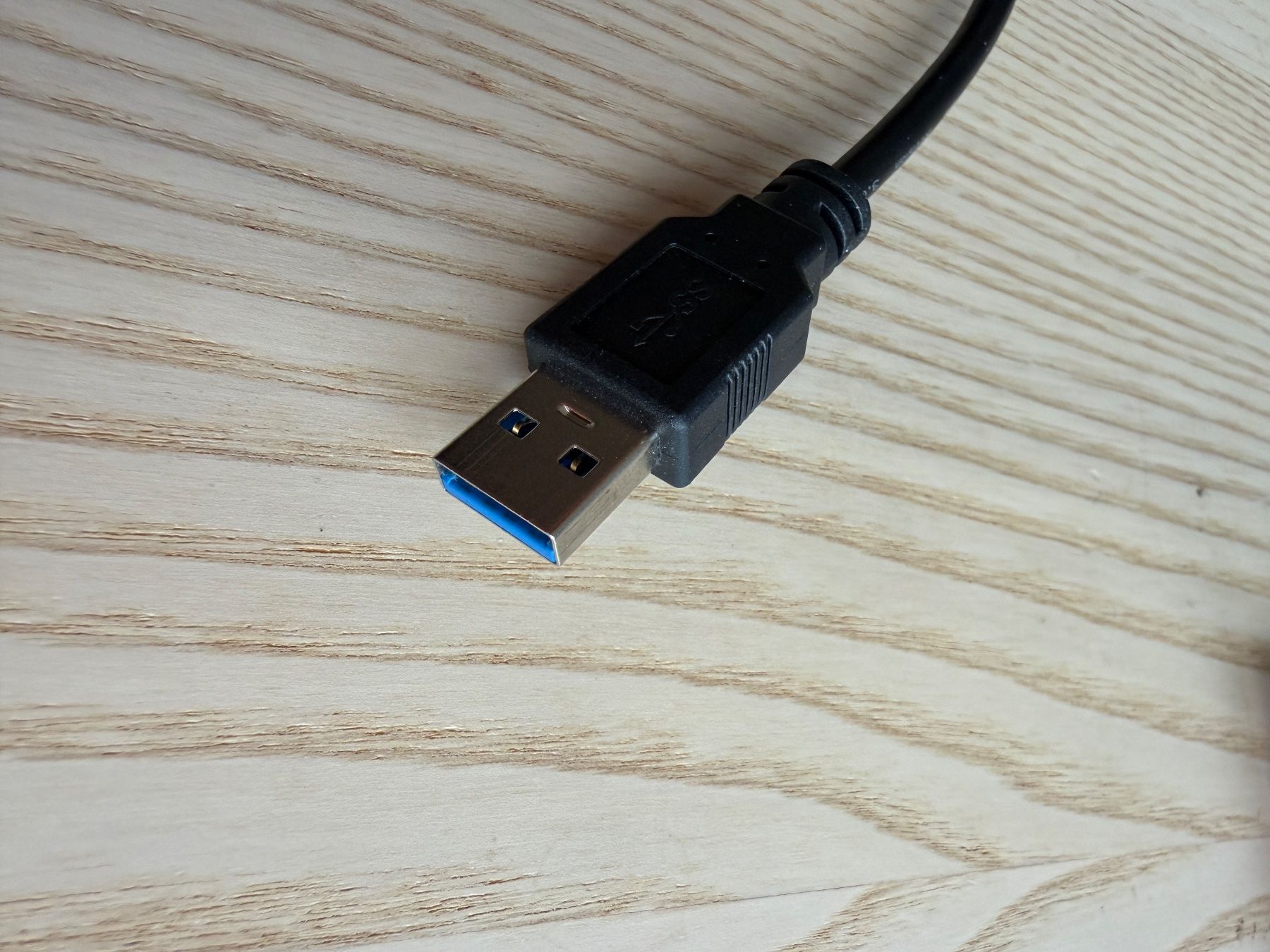 Cavi: usb - Ethernet RJ-45 – Usato da Fribourg venduto da J334455 2