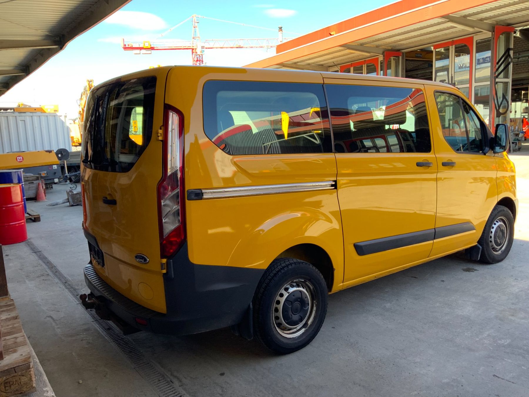 Ford Véhicules utilitaires: Ford Transit Custom 9 Plätzer Bus – Défectueux à Regensdorf par MAGZH 1
