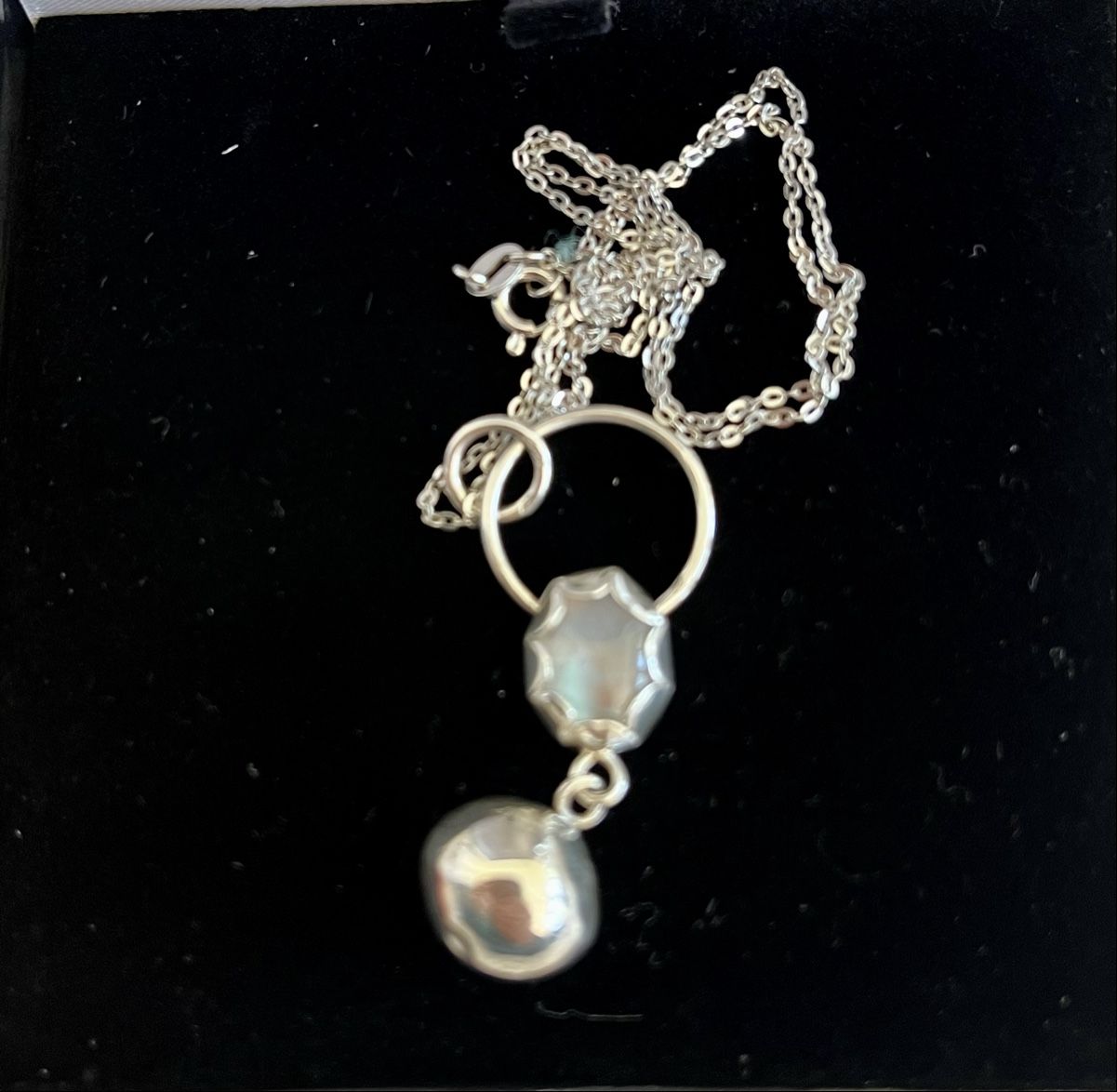 Ketten: Pendentif  pierre de lune avec chaîne – Neu (gemäss Beschreibung) aus Genthod von Bilibi 1