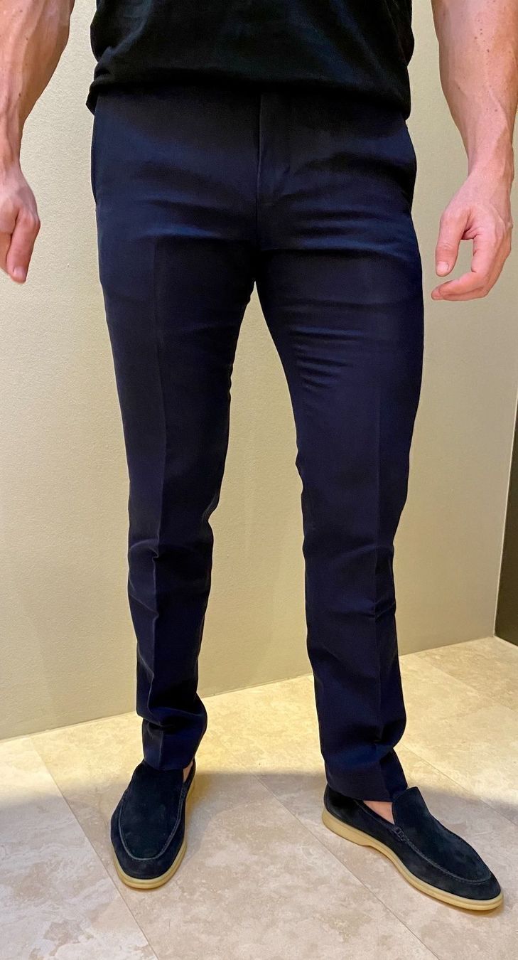 Gucci Hosen: Gucci Hose Dunkelblau Gr. 54 IT – Gebraucht aus Herrliberg von Fashionista_8 1