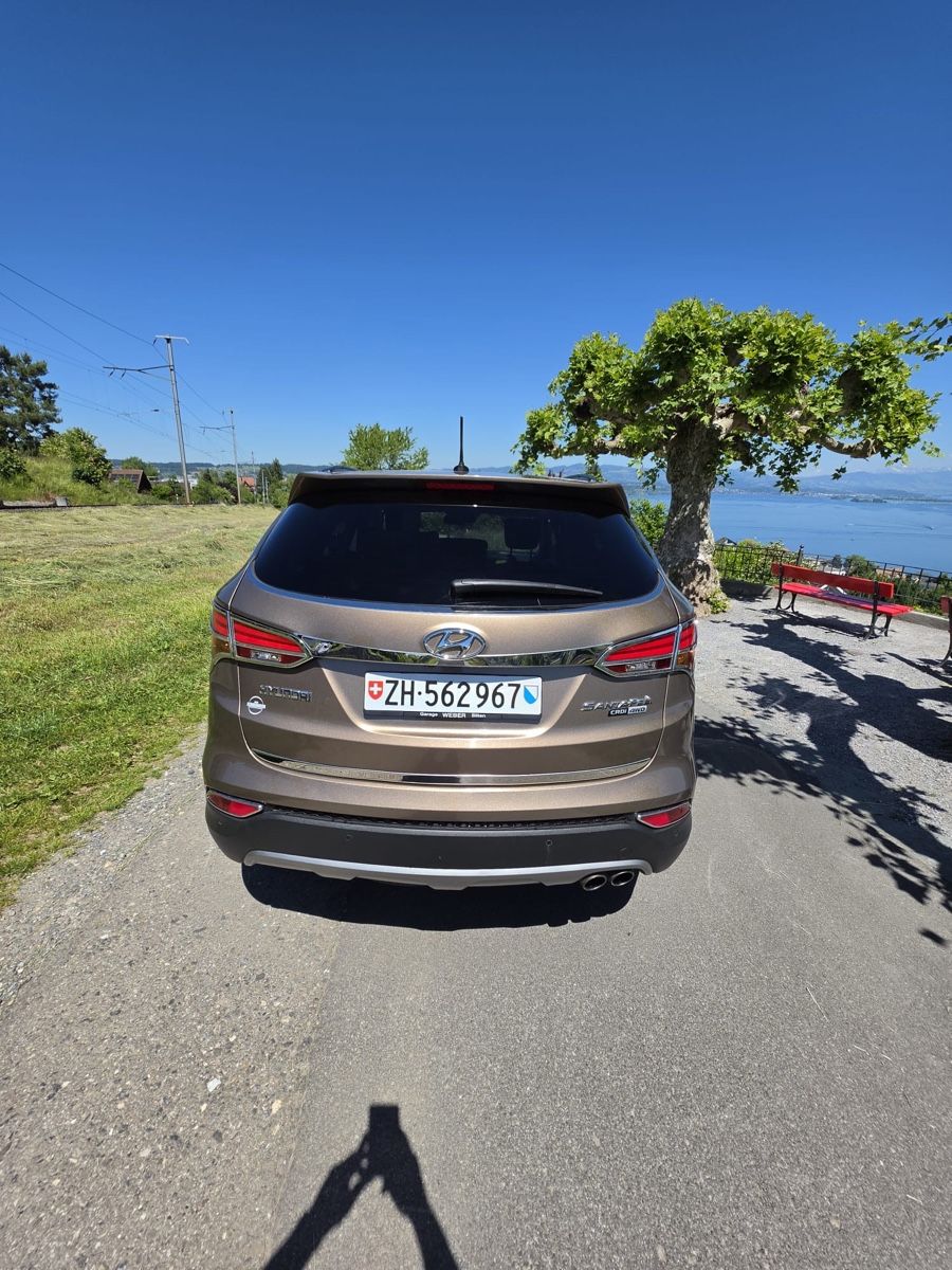 Hyundai Automobili: HYUNDAI Santa Fe 2.2  CRDI – Usato da Wädenswil venduto da red_hmg5 4