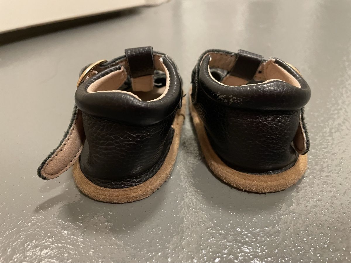 Chaussures garçon: Chaussures été bébé – D'occasion à La Tour-de-Peilz par flo_m27g 1