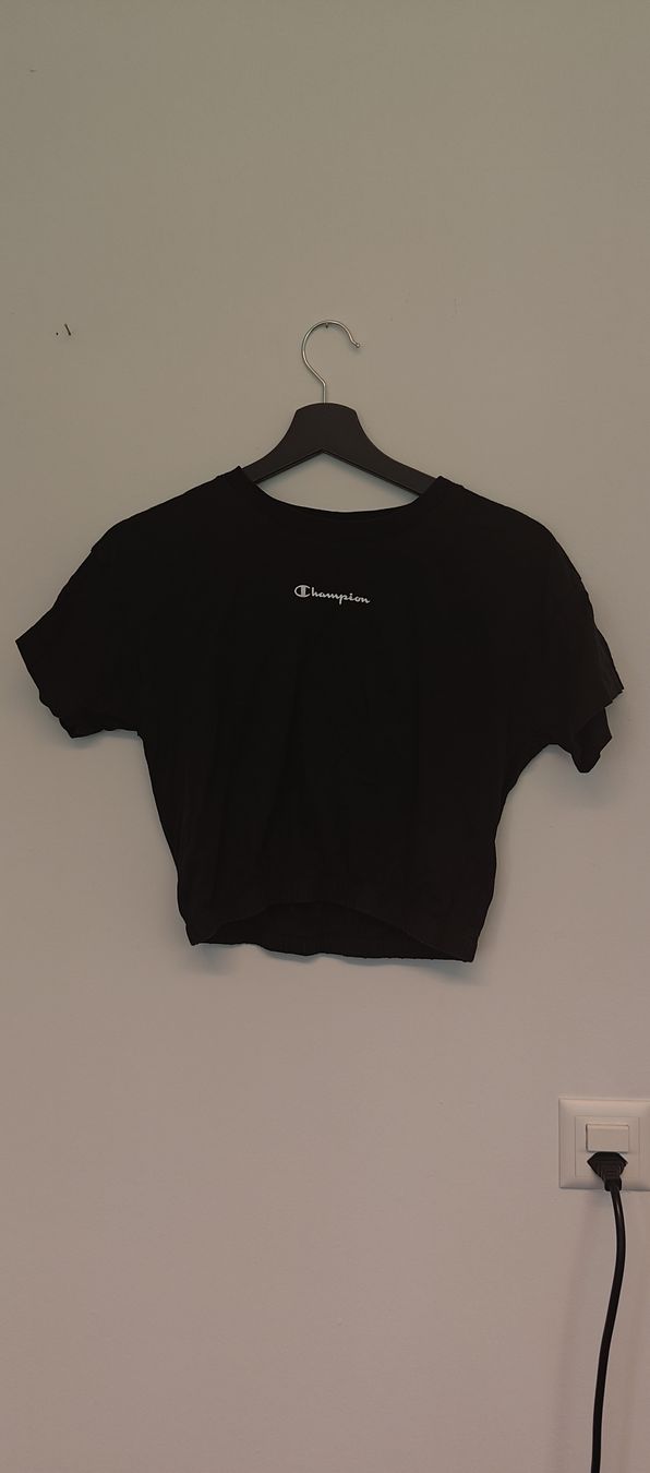 T-shirt: T-Shirt von Champion grösse M – Usato da Schwerzenbach venduto da VityaCrafts