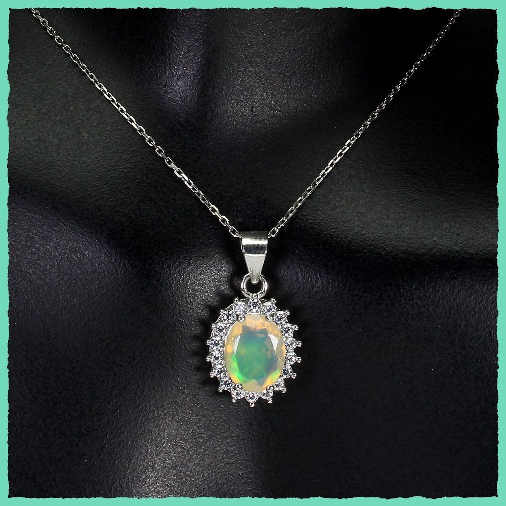 Ciondoli: Feuer Opal Anhänger 925 Silber mit Kette – Nuovo e nell'imballaggio originale da Oberglatt ZH venduto da Goldfee1 1