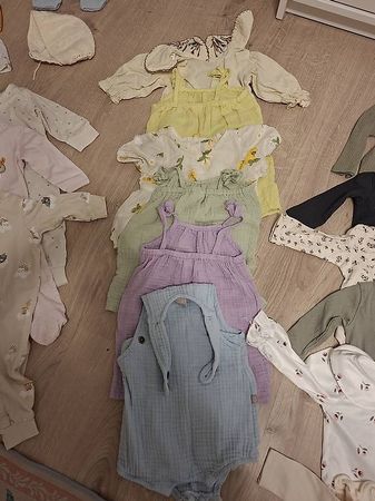 Baby Kleider Set von 0 bis 6 Monate