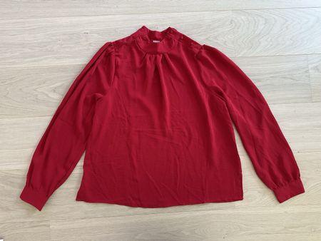 Jolie blouse verte rouge taille M NEUF