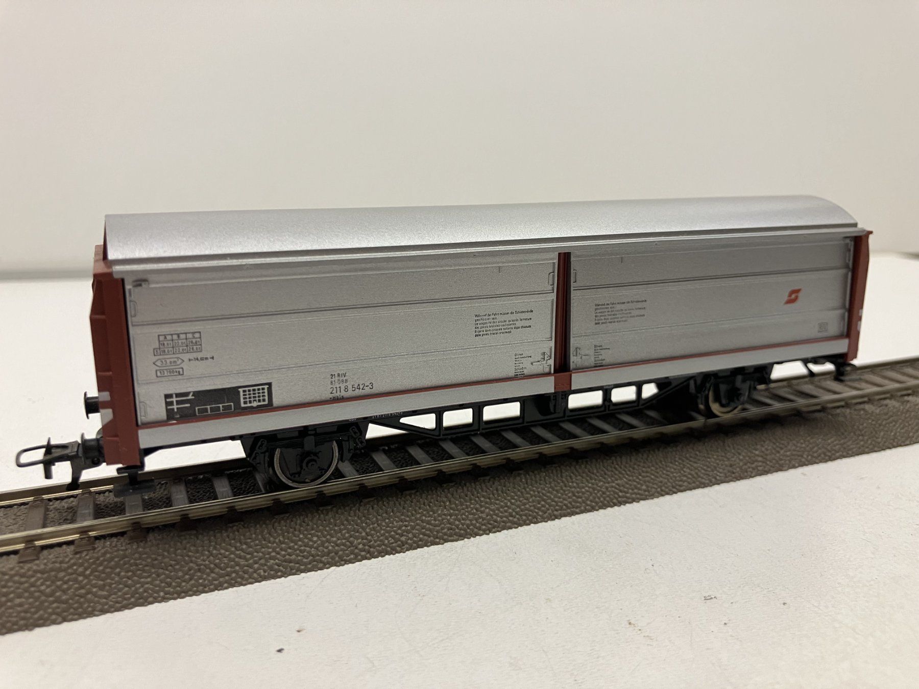 Fleischmann Modellini di ferrovie: Fleischmann 5740= Schiebewandwagen ÖBB 50 Jahre Eisenbahn – Usato da Thun venduto da retoolinoo 2