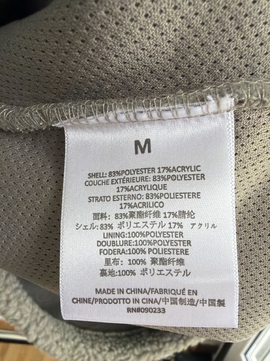 Maglioni & Felpe: Essentials Fleece Pulli - hält dich warm im Winter! – Usato da Dübendorf venduto da ate_w959 7