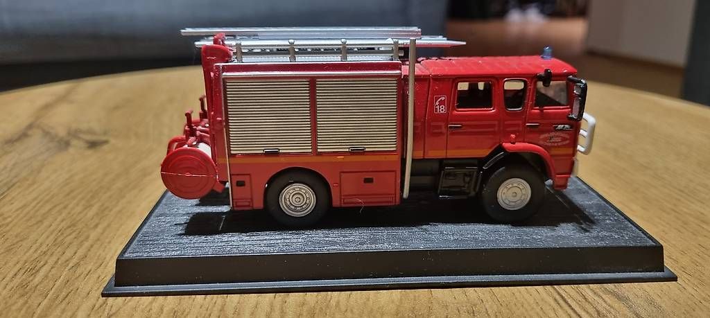 Modellini d'auto: Feuerwehr Renault – Usato da Landquart venduto da Predi91 2