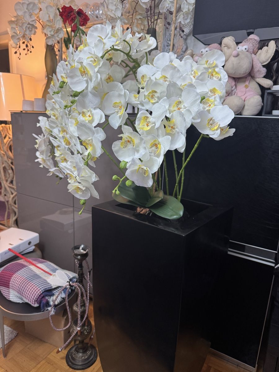 Vasen & Gefässe: Bodenvase mit künstliche Orchideen XXL – Gebraucht aus Zürich von Privat4444 3