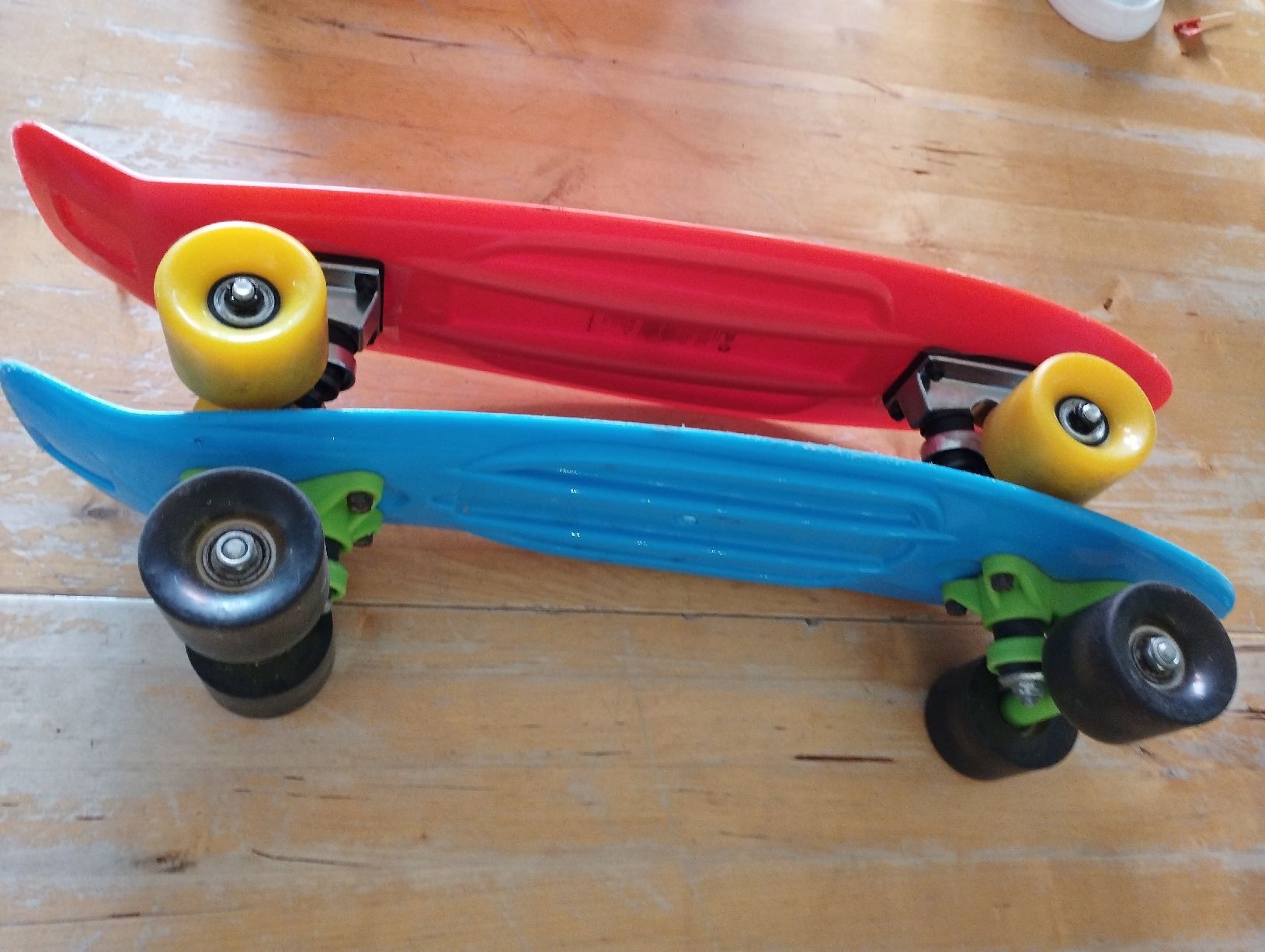 Skateboards: 2 Penny Boards rot und blau, gebraucht – Gebraucht aus Wynau von jolimeela 1