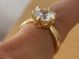Luxus EleganteGr.17/7 Solitär Ring Farbe:Gold/Zirkonia Weiss