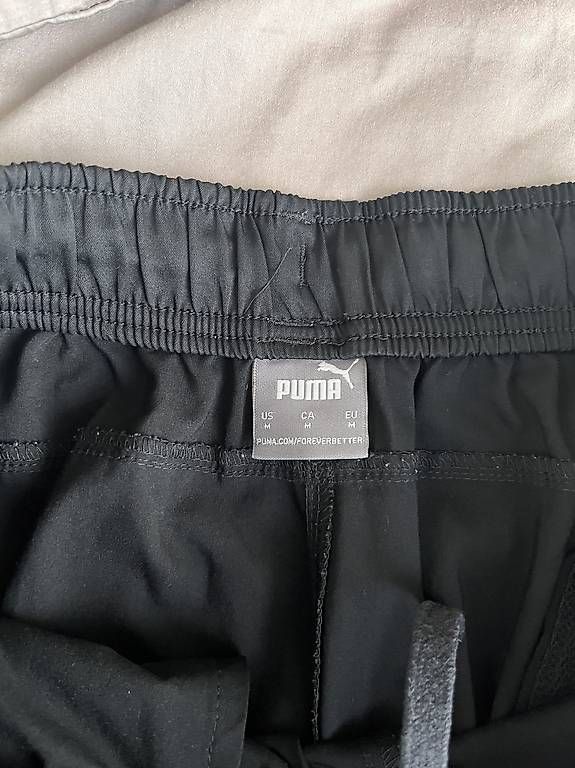 Pantaloni: Puma Sport Shorts schwarz M – Usato da Winterthur venduto da pabe91 2